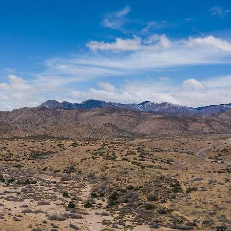 Chasing The Moon: Expansive Tub Views Near Pappy'S Villa Pioneertown Exteriör bild