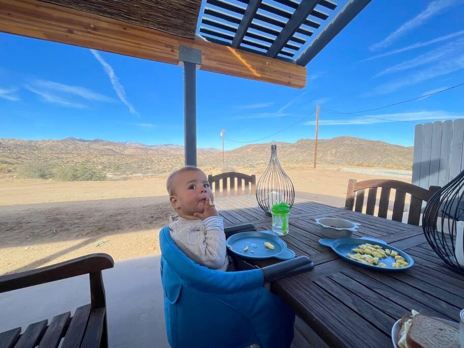 Chasing The Moon: Expansive Tub Views Near Pappy'S Villa Pioneertown Exteriör bild